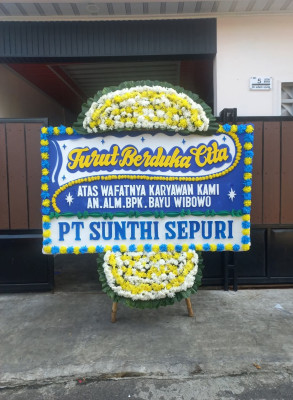 Papan Bunga Duka di Kampung Kelawi