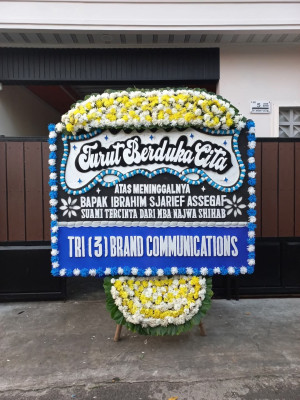 Papan Bunga Duka di Kampung Kelawi